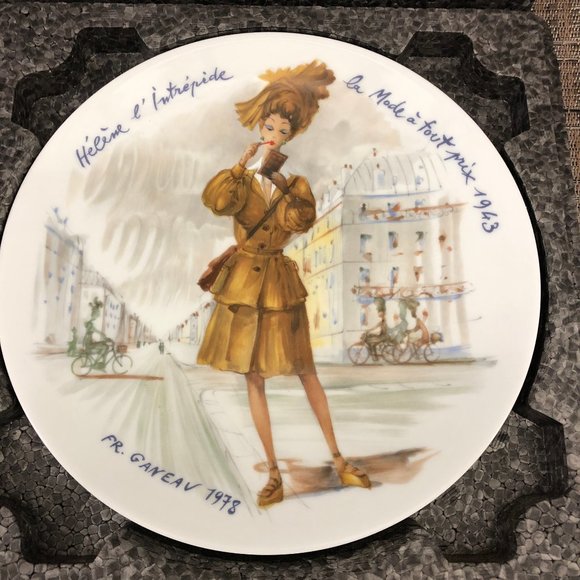 1943 Ganeau's Women of the Century Porcelian COA - Picture 1 of 8